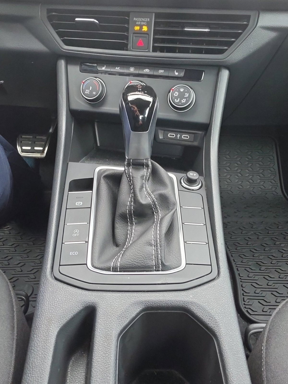 Certified 2024 Volkswagen Jetta Sport FWD image 26
