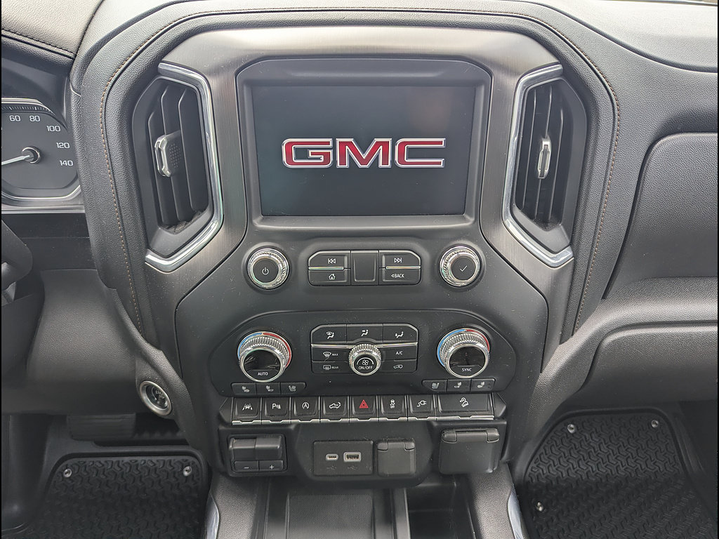 Used 2021 GMC Sierra 1500 AT4 w/ AT4 Premium Package AWD/4WD image 32