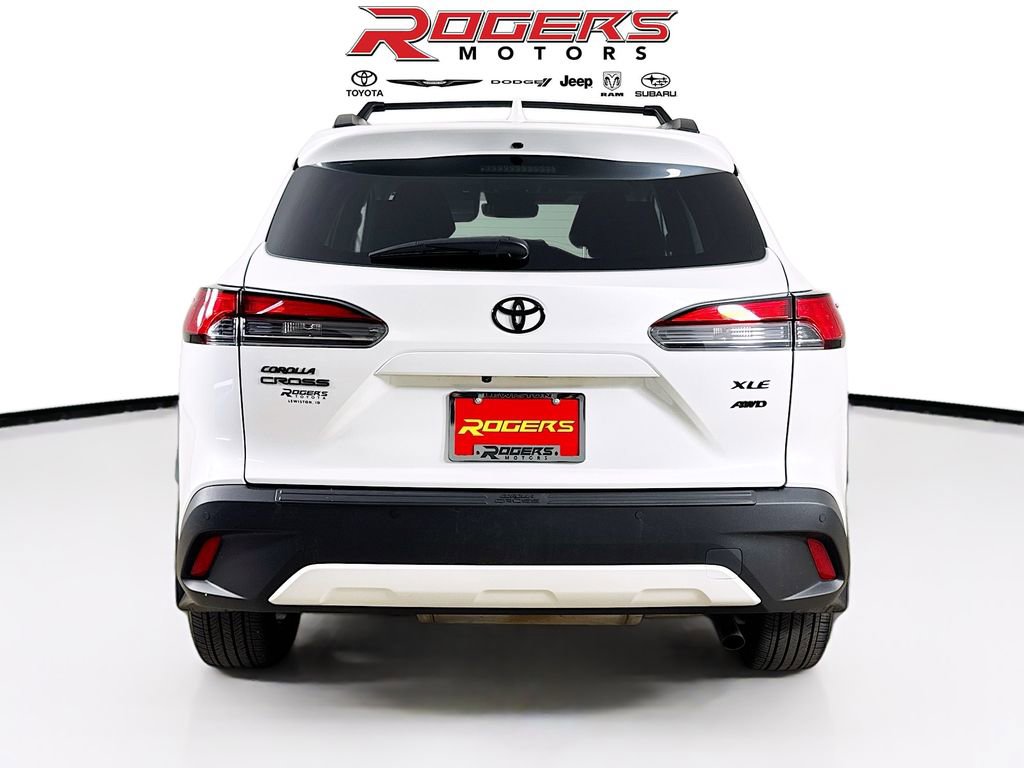 Certified 2023 Toyota Corolla Cross XLE w/ Convenience Package AWD/4WD image 12
