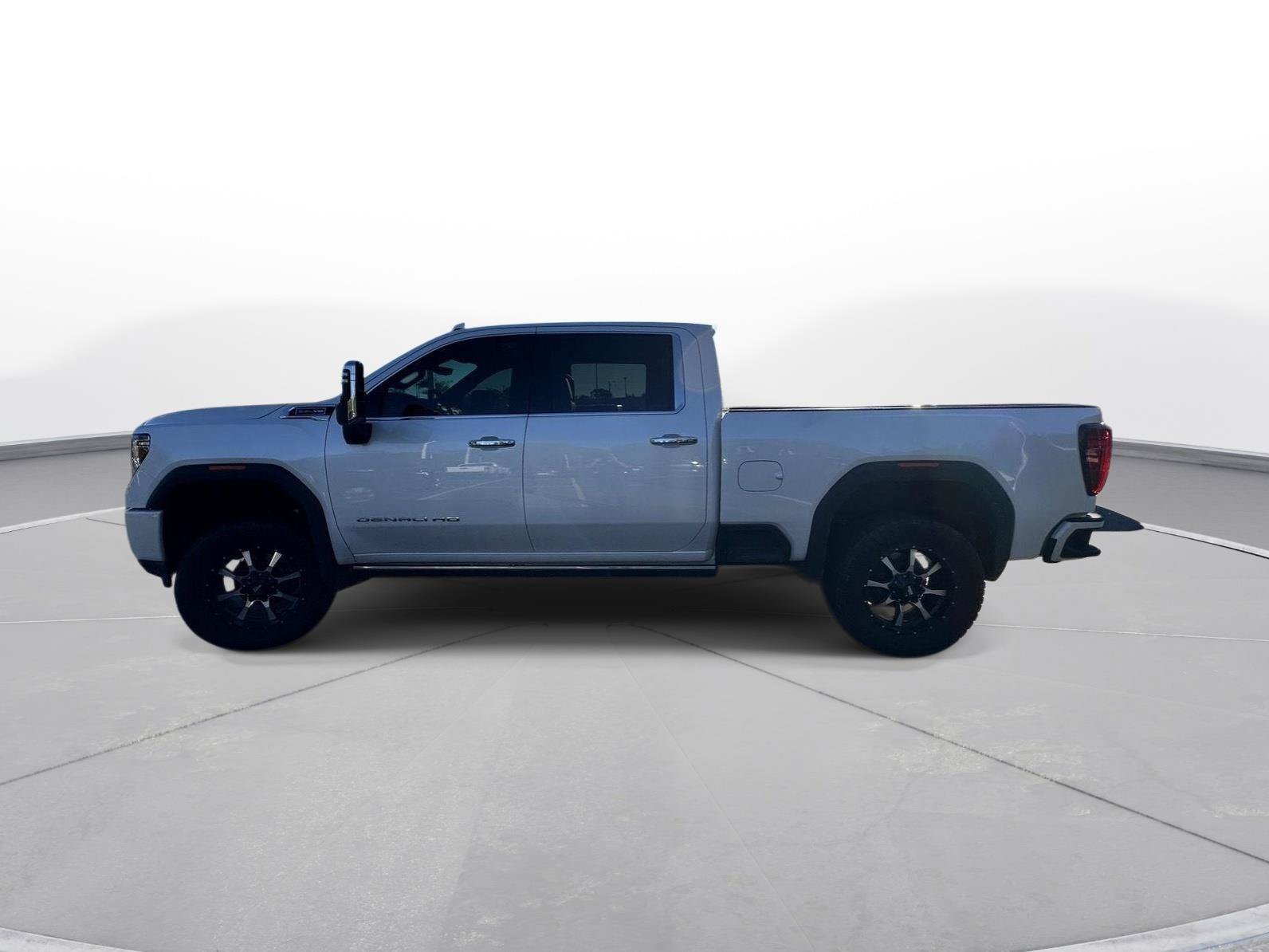 Used 2022 GMC Sierra 2500 Denali w/ Denali Ultimate Package AWD/4WD image 56