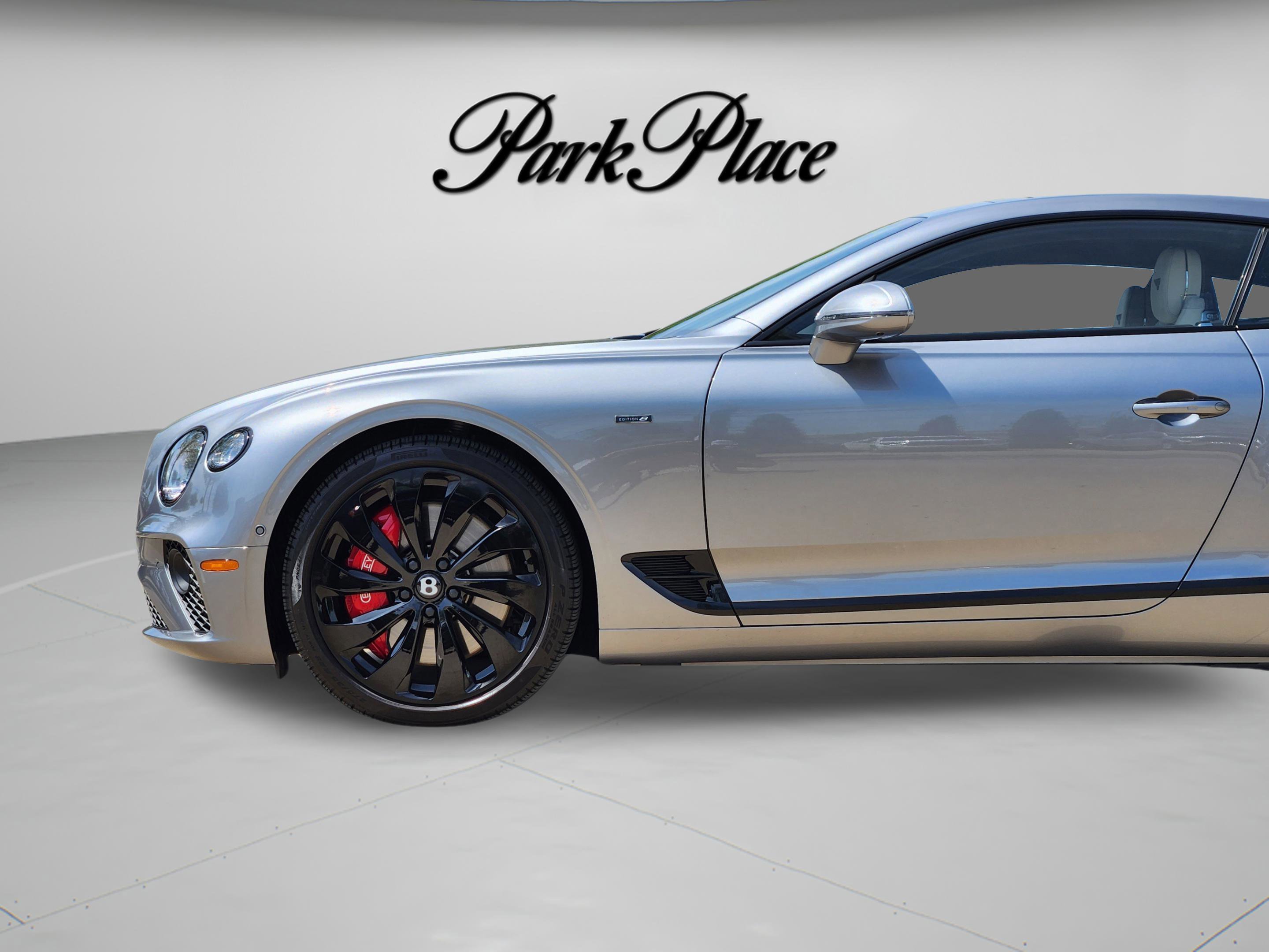 Used 2024 Bentley Continental GT image 4