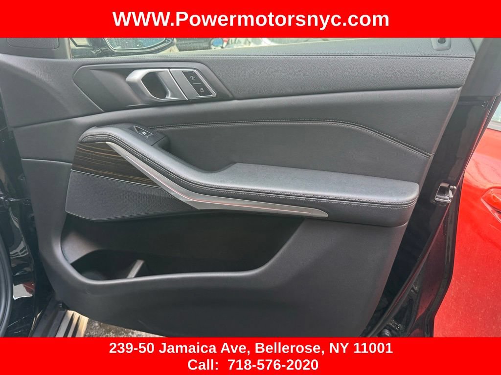 Used 2023 BMW X5 xDrive40i AWD/4WD image 30