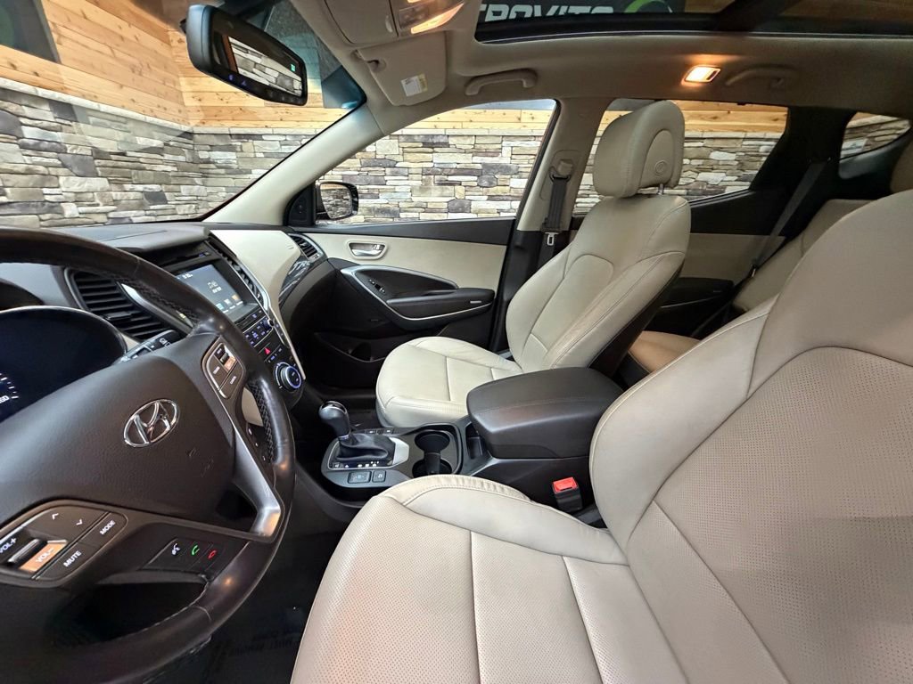Used 2017 Hyundai Santa Fe Sport image 11