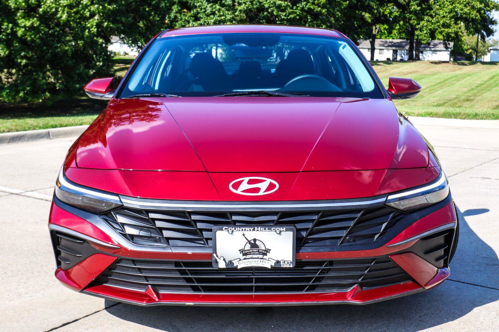 Used 2024 Hyundai Elantra SEL FWD image 18