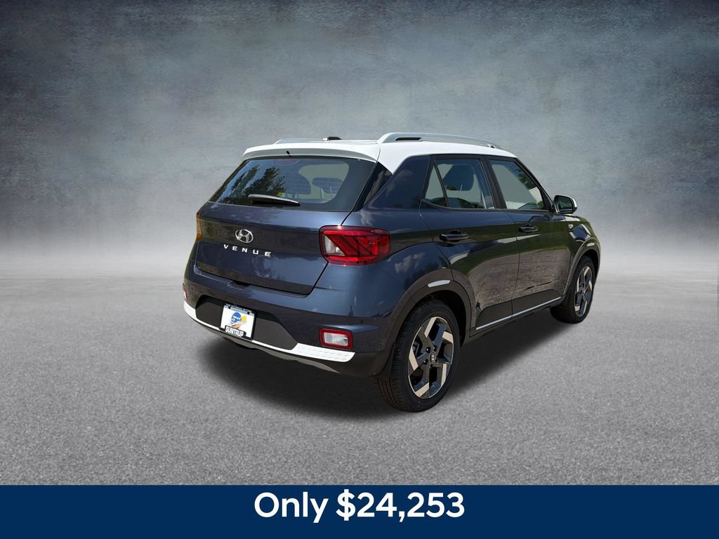 New 2026 Hyundai Venue SEL FWD image 5