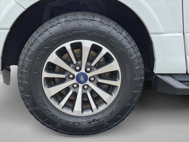 Used 2017 Ford Expedition XLT RWD image 25