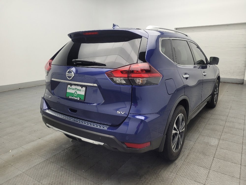 Used 2019 Nissan Rogue SV w/ Sun & Sound Touring Package FWD image 9