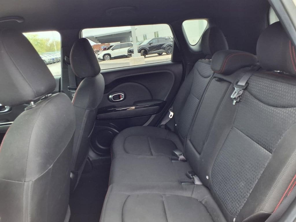 Used 2016 Kia Soul + w/ Soulful Package FWD image 23