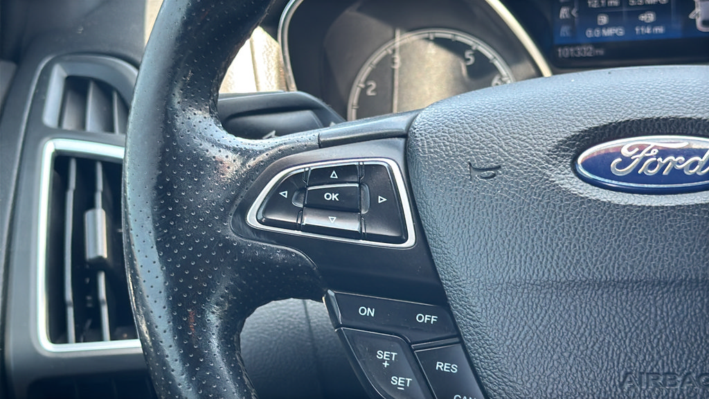 Used 2018 Ford Focus ST FWD image 28