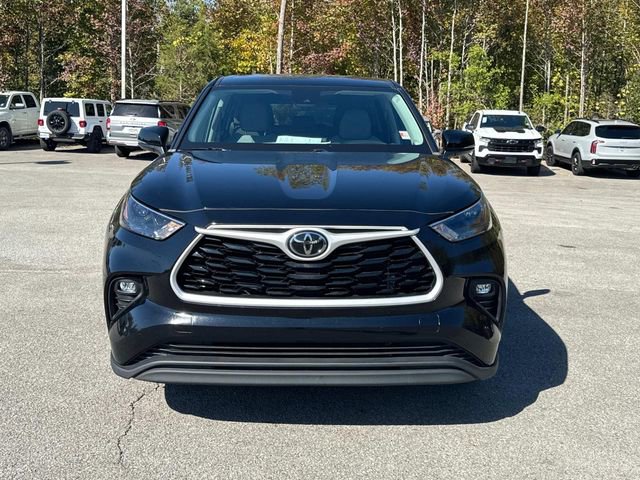Used 2024 Toyota Highlander LE image 9