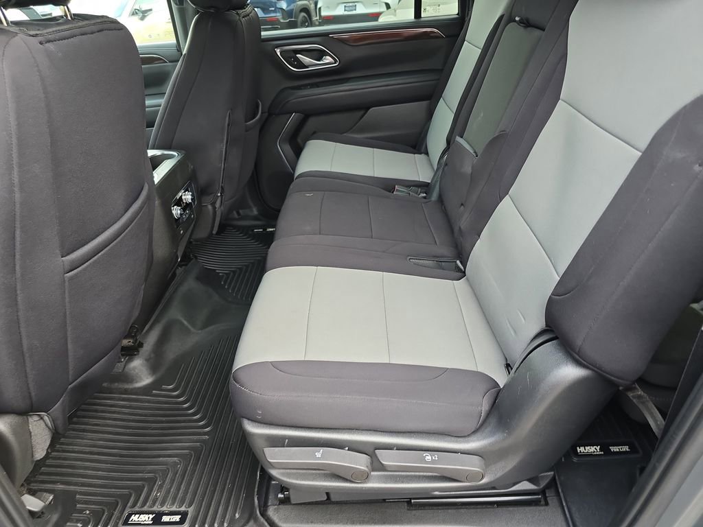 Used 2022 GMC Yukon XL SLE image 16