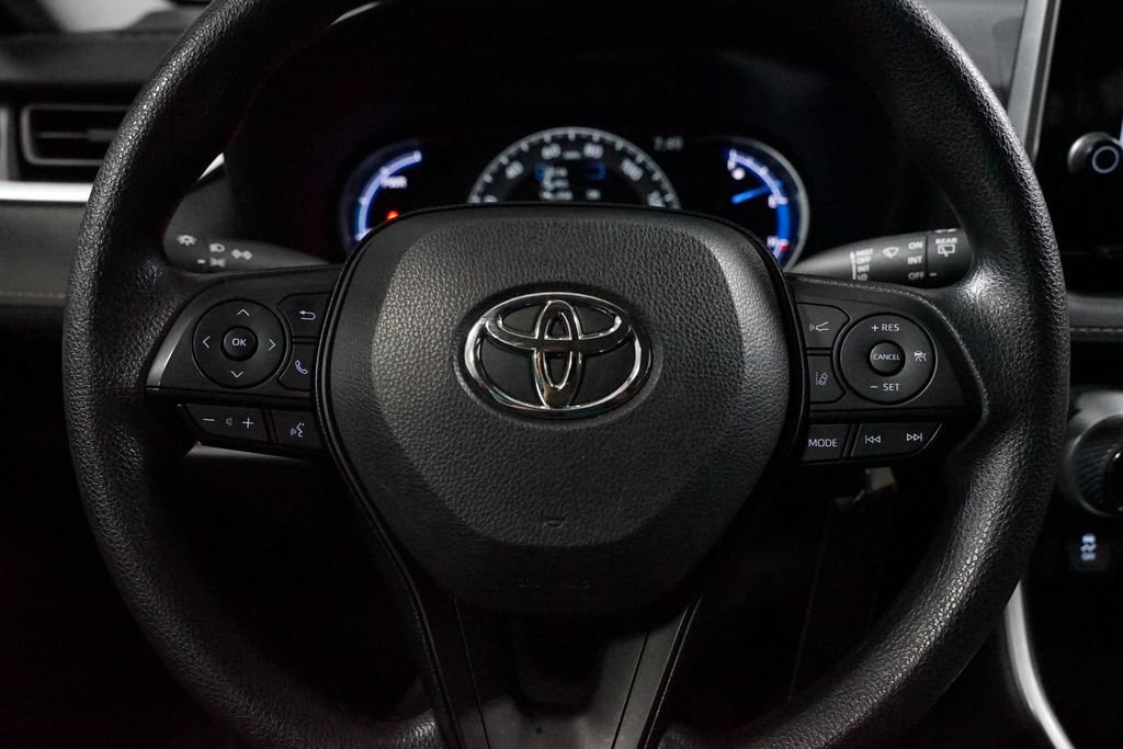 Certified 2024 Toyota RAV4 LE AWD/4WD image 12