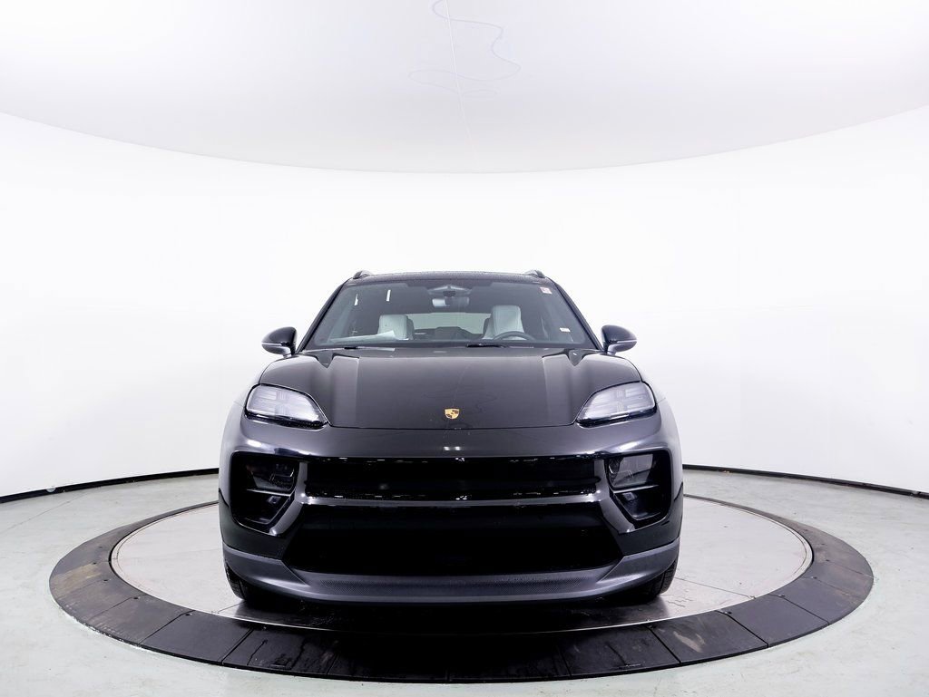 New 2025 Porsche Macan Electric image 27