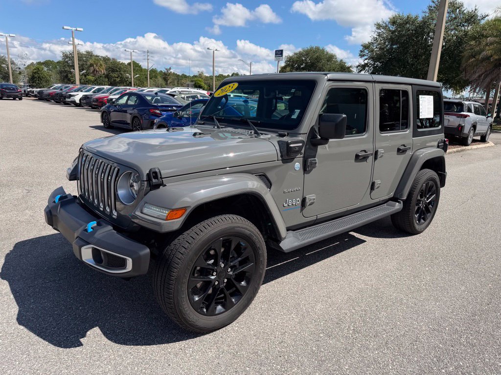 Used 2023 Jeep Wrangler Unlimited Sahara w/ Cold Weather Group AWD/4WD image 13