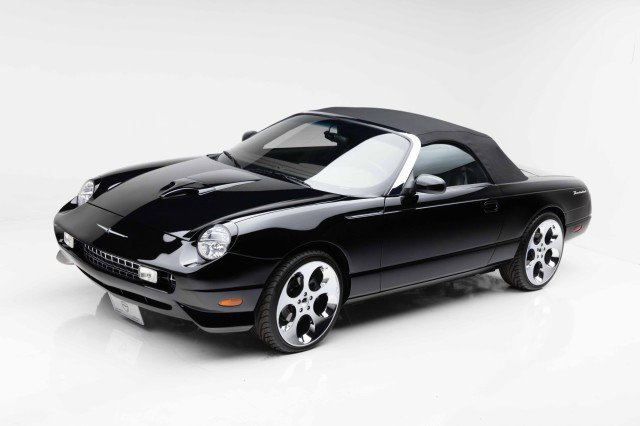 Used 2002 Ford Thunderbird Deluxe image 17