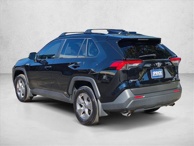 Used 2025 Toyota RAV4 XLE AWD/4WD image 8