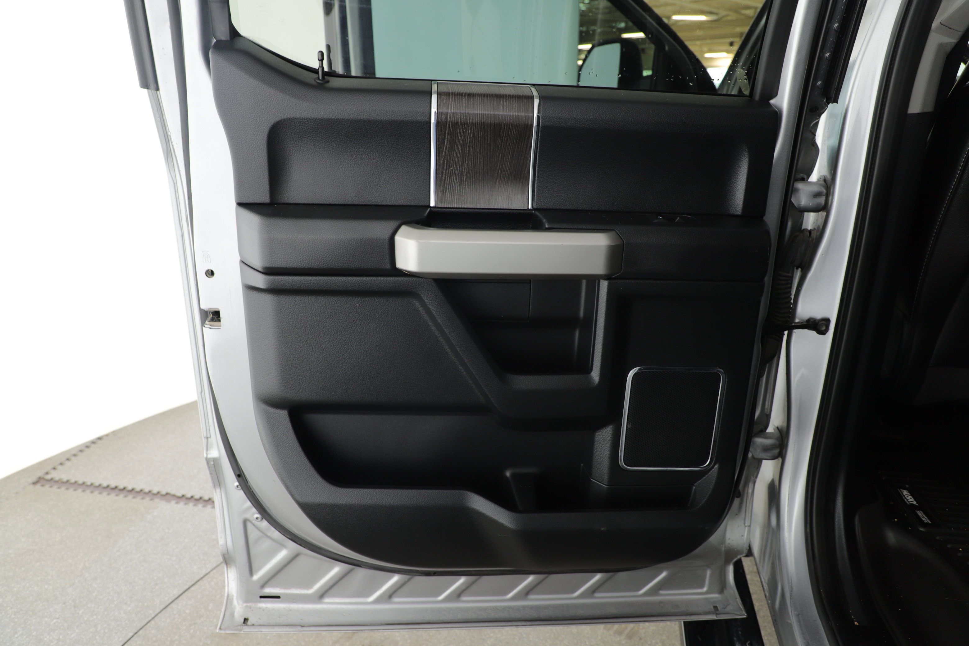 Used 2020 Ford F250 Lariat AWD/4WD image 15