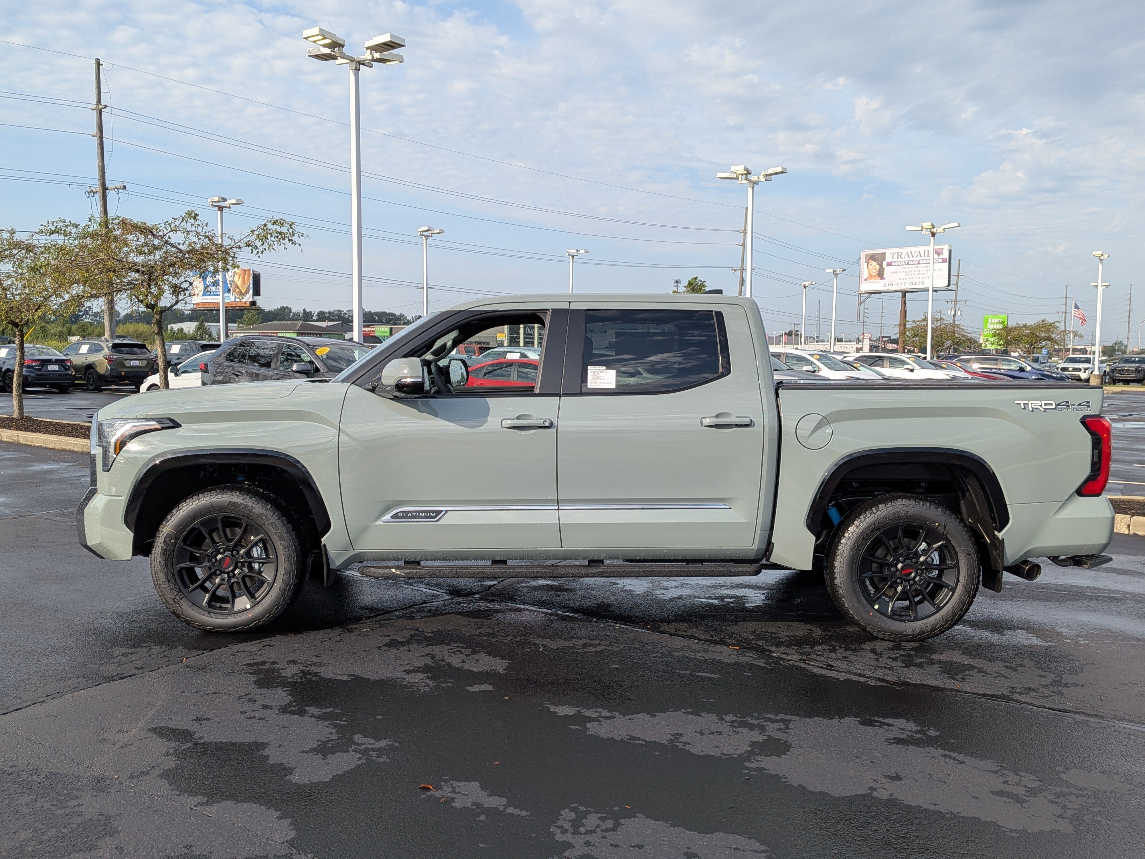 New 2026 Toyota Tundra Platinum w/ TRD Off-Road Package AWD/4WD image 4
