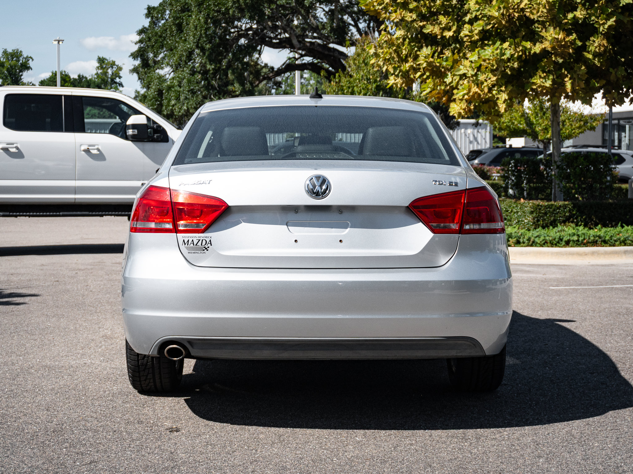 Used 2013 Volkswagen Passat TDI SE FWD image 9