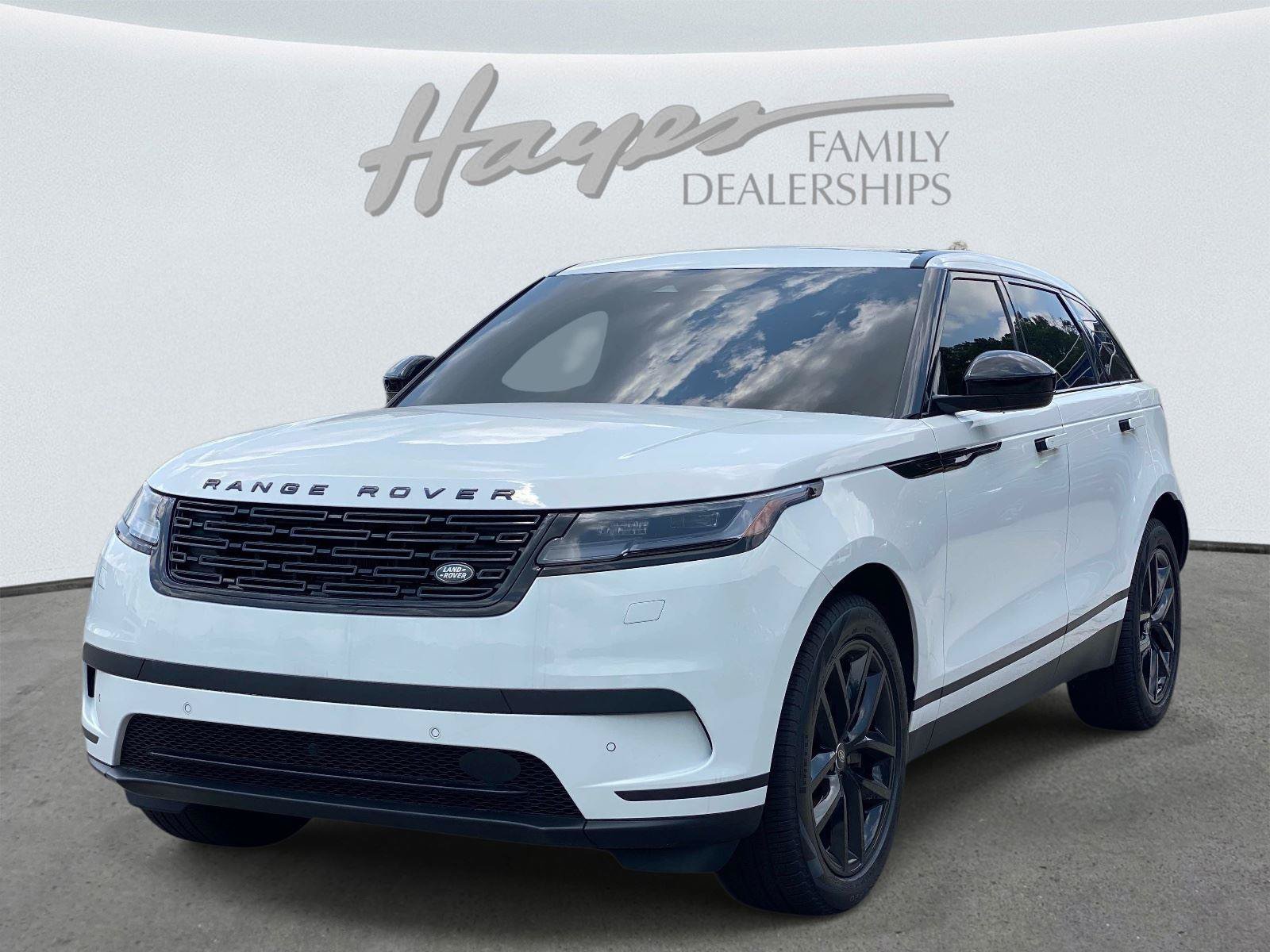 Used 2025 Land Rover Range Rover Velar S AWD/4WD image 10