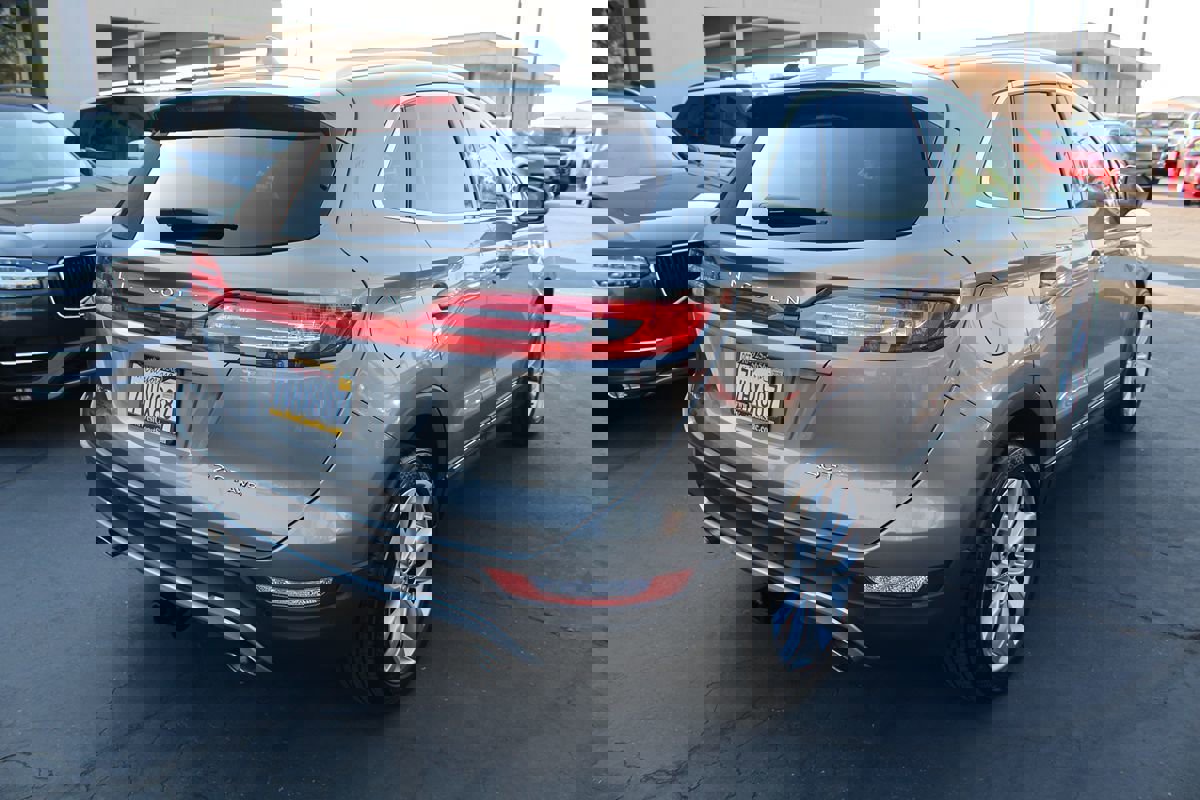 Used 2017 Lincoln MKC Select w/ Select Plus Package image 7