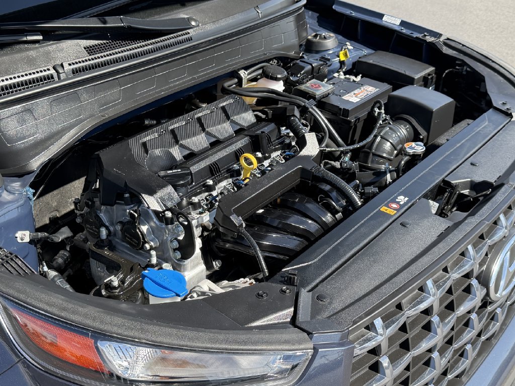Used 2022 Hyundai Venue Limited FWD image 30