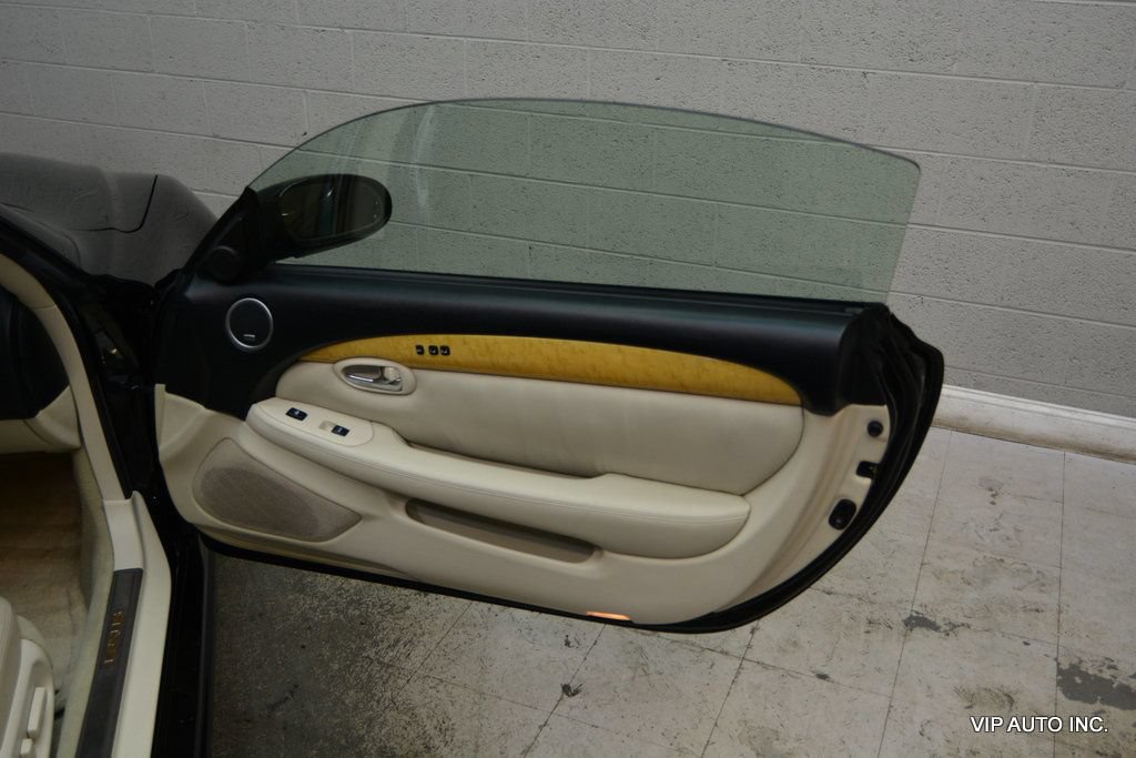 Used 2002 Lexus SC 430 Convertible RWD image 14