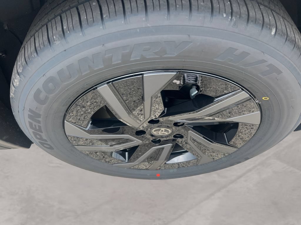 New 2026 Toyota C-HR AWD/4WD image 14