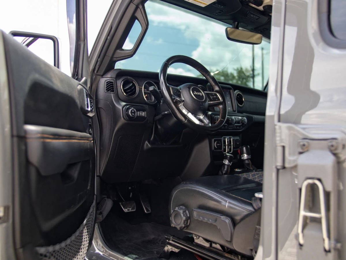 Used 2022 Jeep Gladiator Overland AWD/4WD image 19