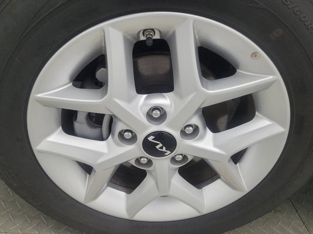 Used 2025 Kia Soul LX w/ LX Technology Package image 31