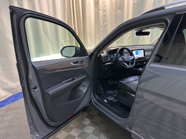 New 2026 Volkswagen Atlas SEL Premium R-Line image 11