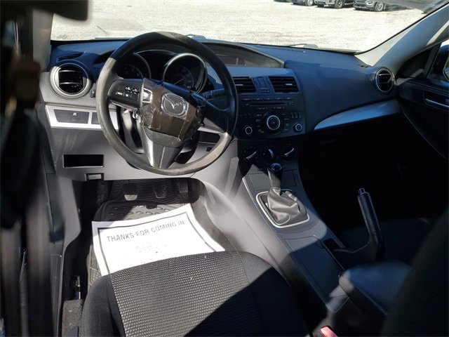 Used 2013 MAZDA MAZDA3 i SV image 9