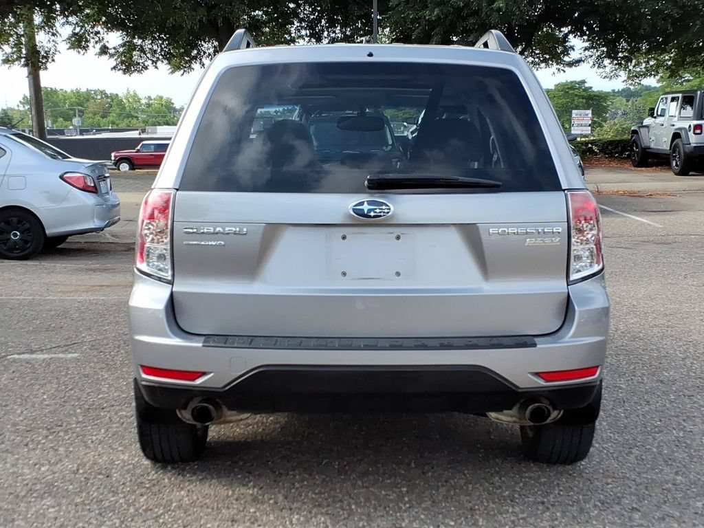 Used 2010 Subaru Forester 2.5X Limited AWD/4WD image 4