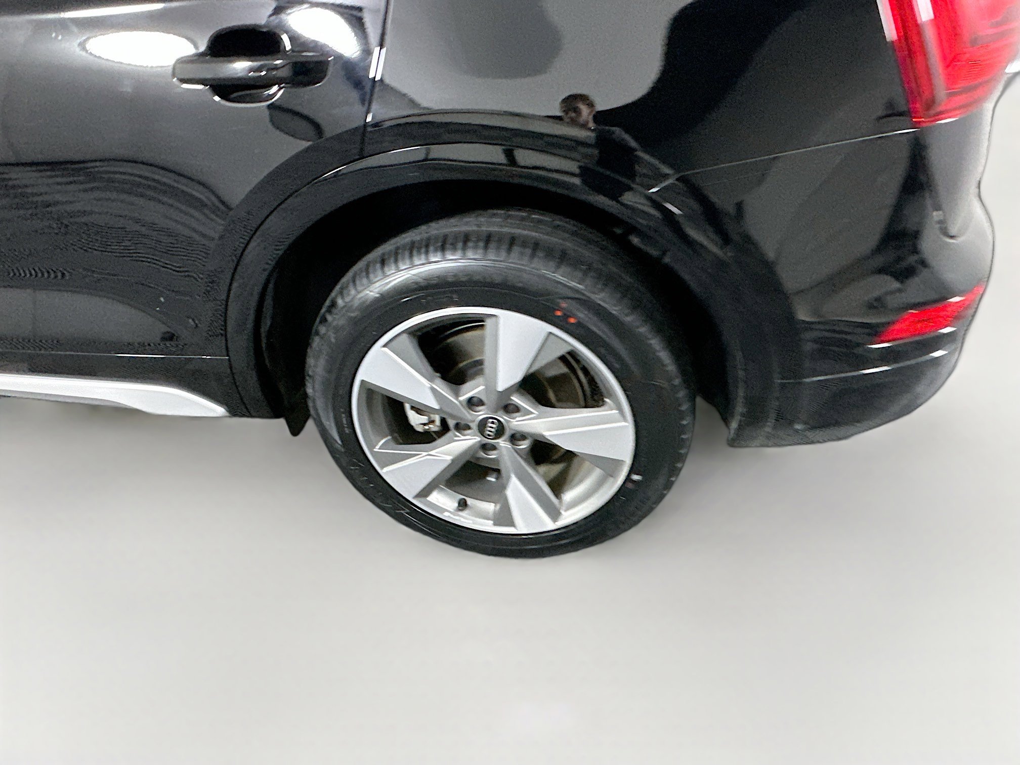 Used 2023 Audi Q5 2.0T Premium Plus w/ Premium Plus Package image 11