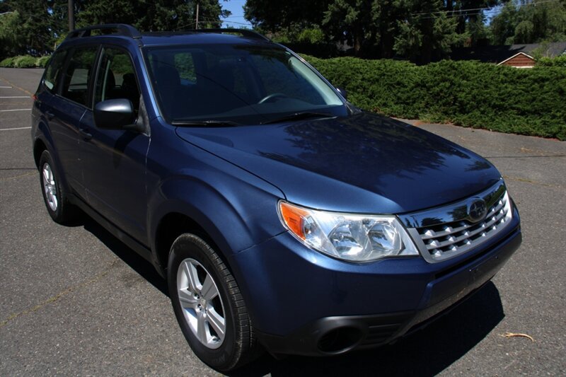 Used 2011 Subaru Forester 2.5X w/ Alloy Wheel Value Pkg AWD/4WD image 2