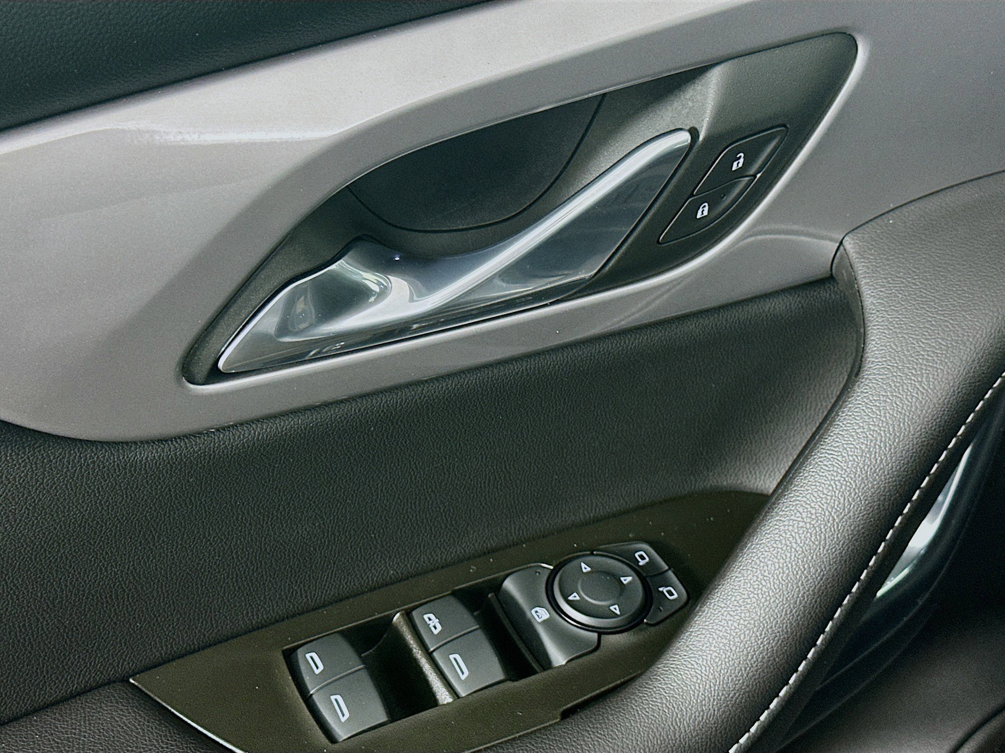 Used 2023 Chevrolet Blazer LT w/ Convenience Package image 15