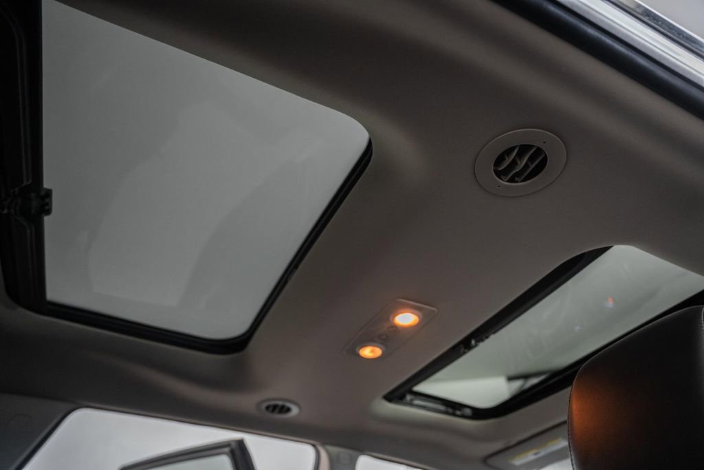 Used 2016 Buick Enclave Premium w/ Experience Buick Package image 28