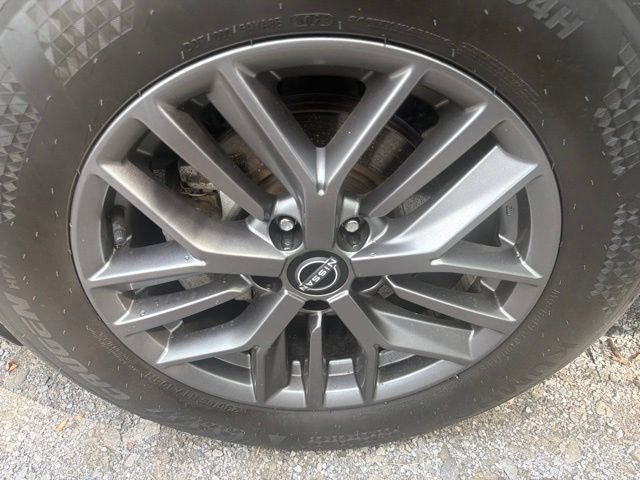 Used 2023 Nissan Rogue S AWD/4WD image 6
