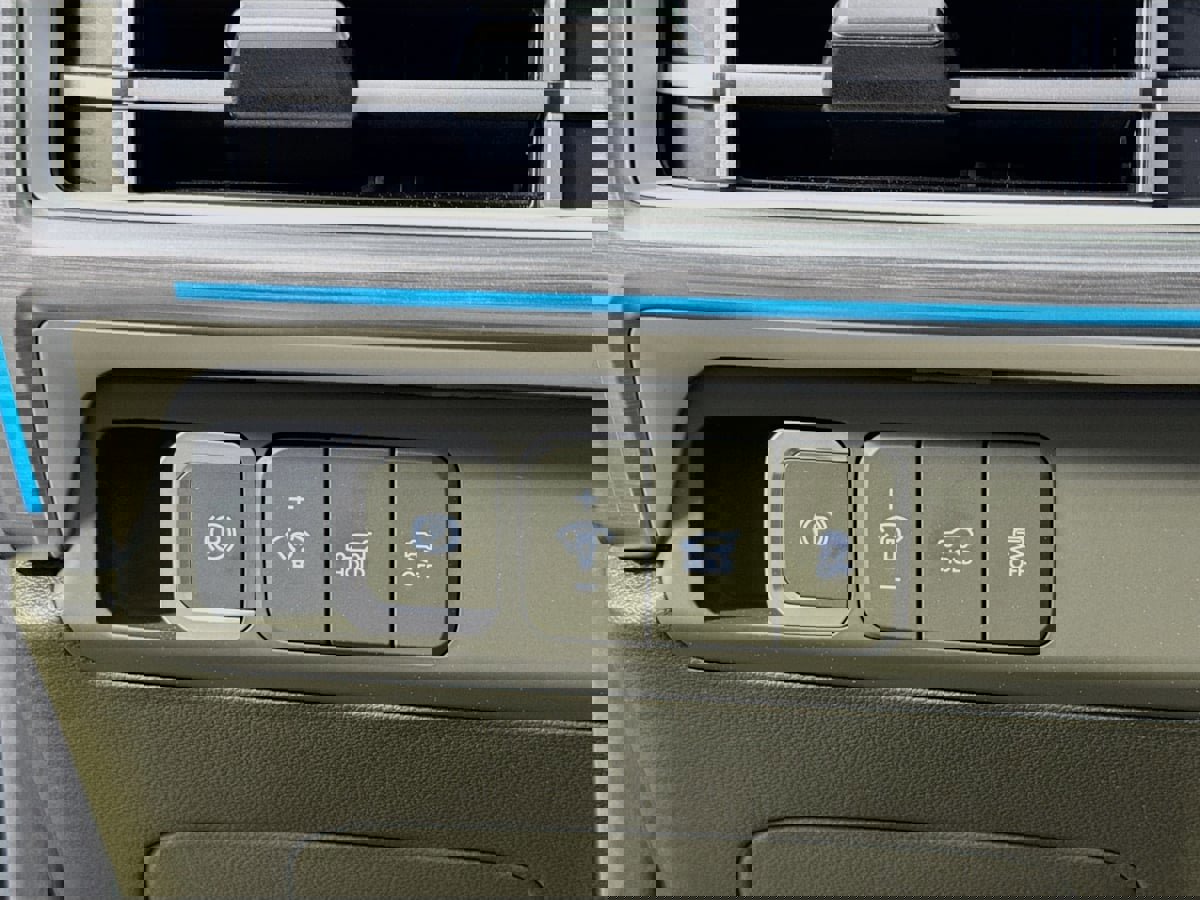 Used 2024 Hyundai Santa Fe Calligraphy image 10