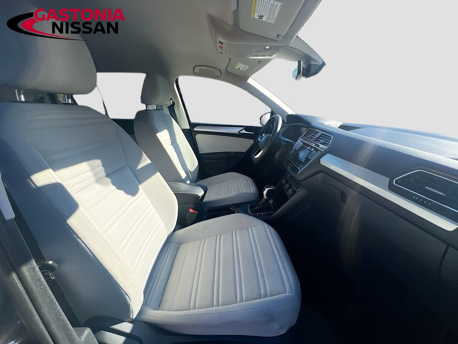 Used 2024 Volkswagen Tiguan S image 37