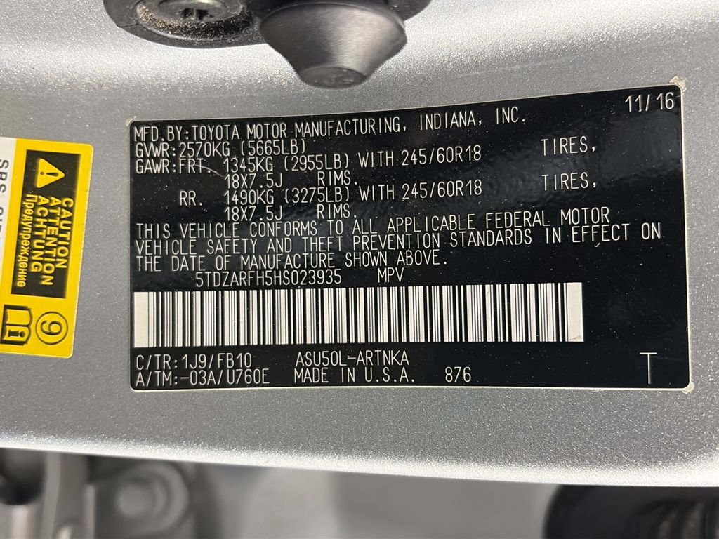 Used 2017 Toyota Highlander LE FWD image 9