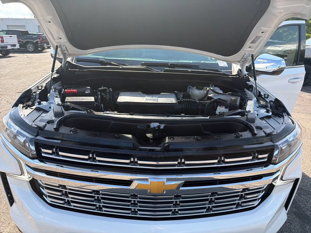 Used 2023 Chevrolet Tahoe Premier AWD/4WD image 27