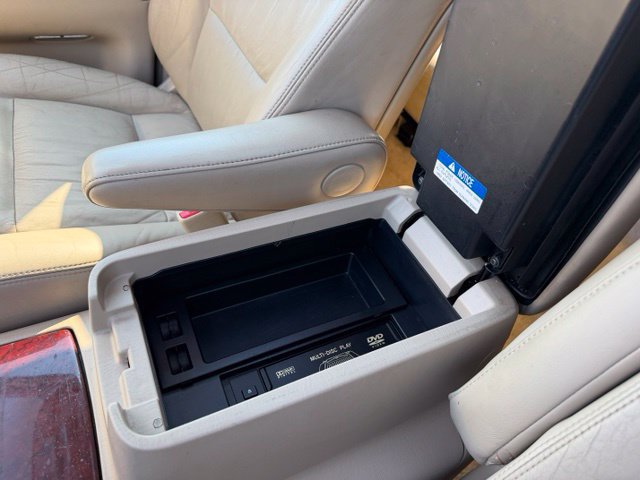 Used 2006 Toyota Land Cruiser w/ Convenience Pkg AWD/4WD image 56