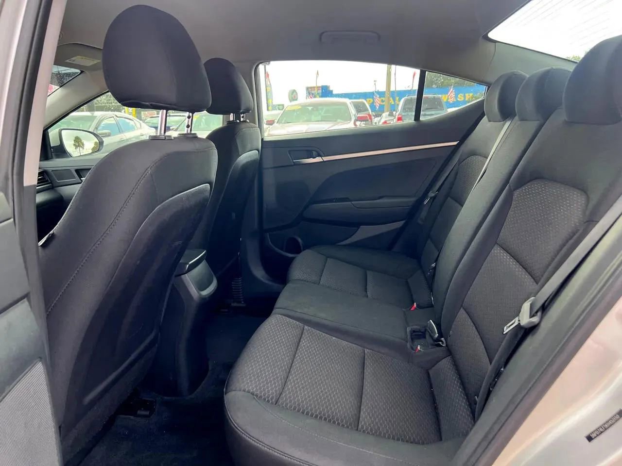 Used 2019 Hyundai Elantra SE w/ Cargo Package image 32