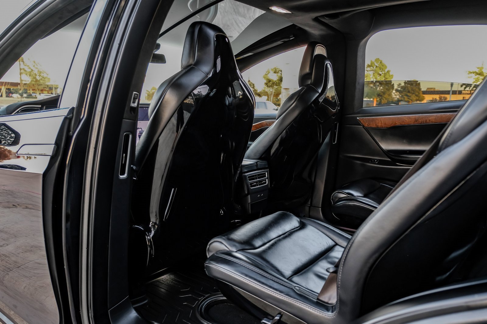 Used 2017 Tesla Model X 75D image 42