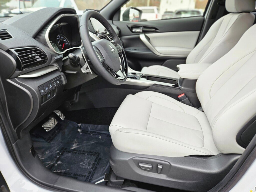 New 2025 Mitsubishi Eclipse Cross SEL image 15