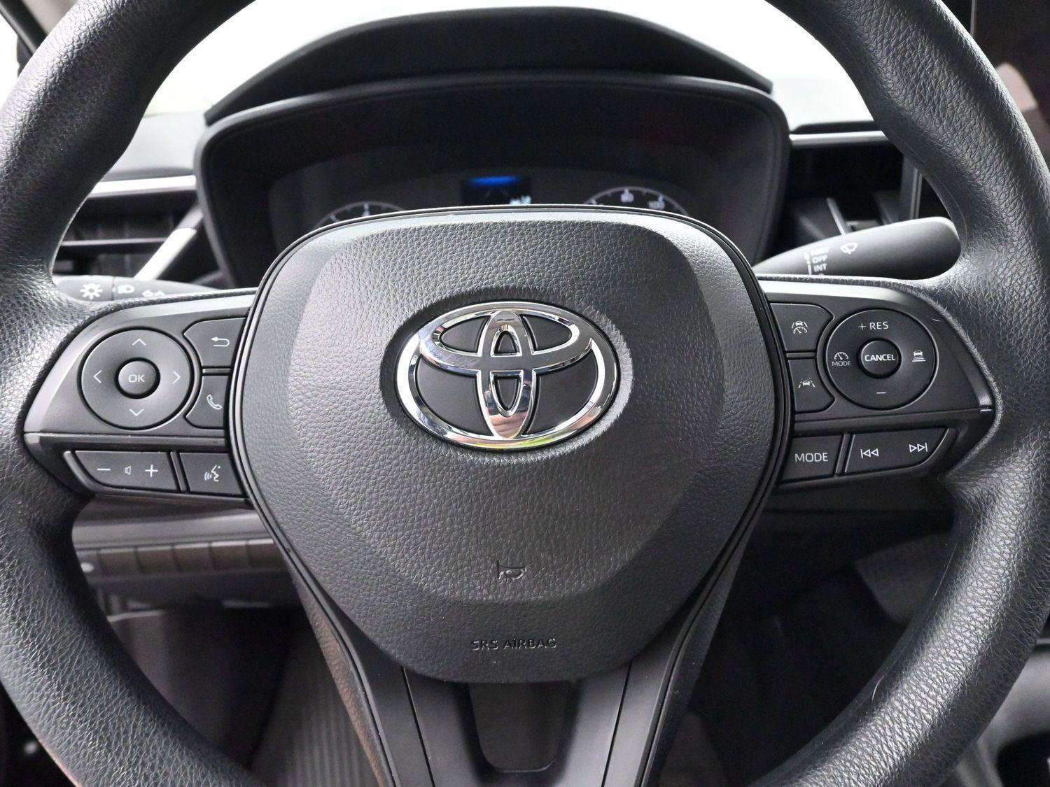 Used 2024 Toyota Corolla LE w/ LE Convenience Package image 15