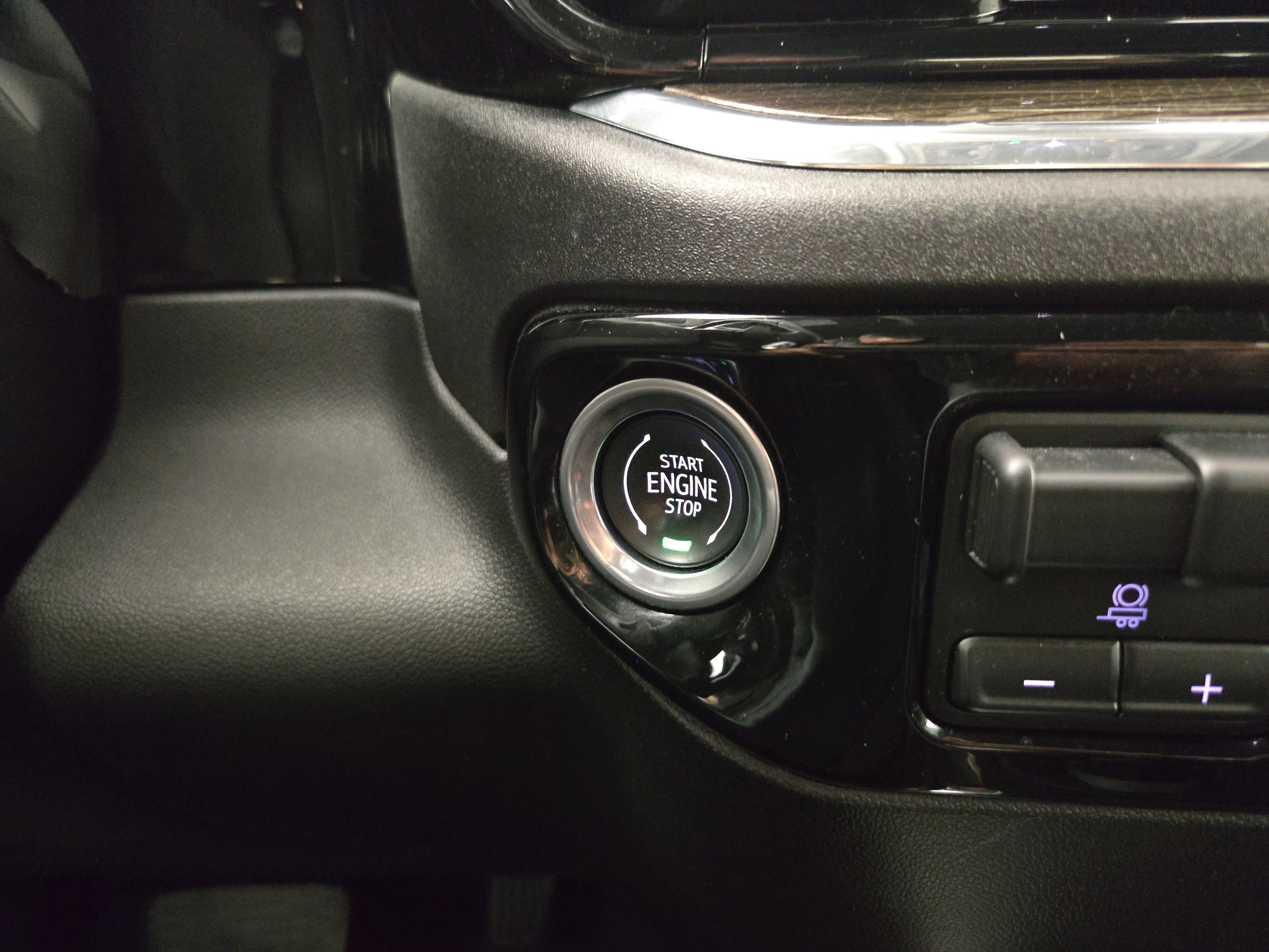 Certified 2023 Chevrolet Silverado 1500 RST AWD/4WD image 25