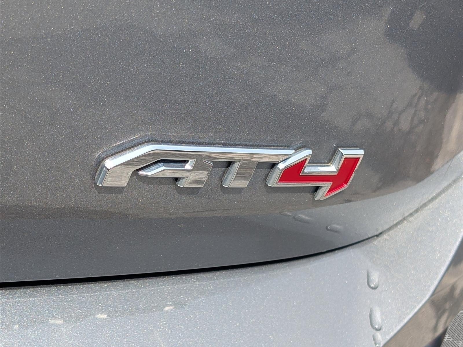 Used 2024 GMC Terrain AT4 AWD/4WD image 10