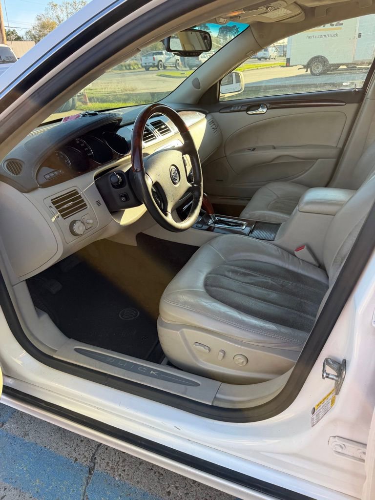 Used 2011 Buick Lucerne Super image 14
